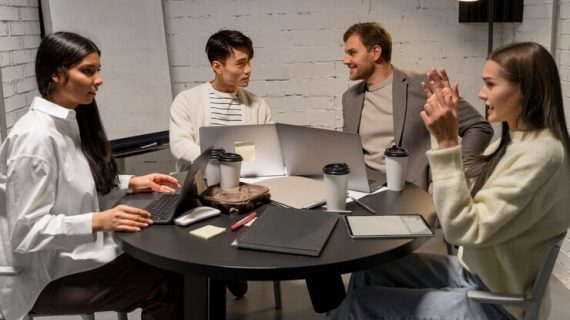 Digital Marketing Specialist: Keterampilan dan Tanggung Jawab dalam Pemasaran Digital