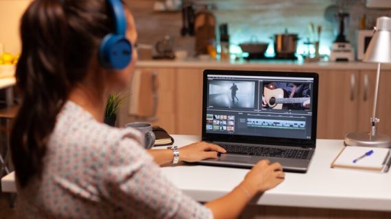 Jasa Digital Marketing vs. Tim Internal: Mana yang Lebih Efektif?