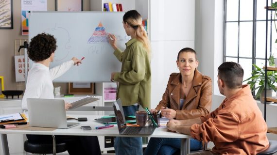 IGTV: Fitur di Instagram yang Memungkinkan Pengguna Membagikan dan Menonton Video yang Lebih Panjang