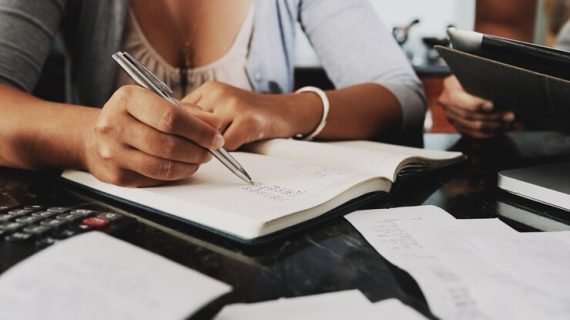 Bagaimana Customer Journey Memengaruhi Perencanaan Konten Media Sosial