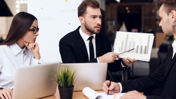 Cara Memanfaatkan Data Analytics untuk Meningkatkan Sales Funnel