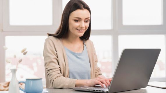 Menanggapi Komentar dan Pesan dengan Cepat: Kunci Sukses Customer Service di Facebook