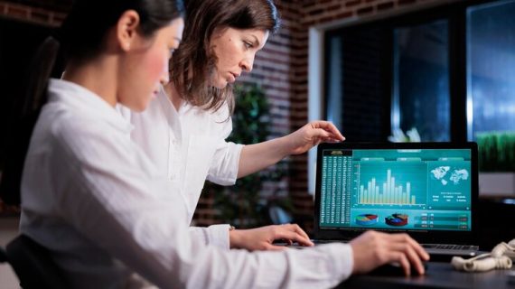 Bagaimana Big Data Mempengaruhi Industri Keuangan dan Perbankan