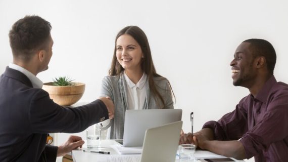 Kursus Digital Marketing Online vs Offline: Mana yang Lebih Efektif?