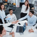 Digital Marketing Agency vs. In-House Marketing: Mana yang Lebih Efektif?