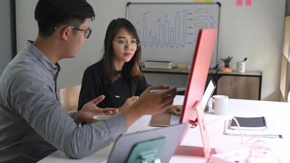 Cara Digital Marketing Specialist Mengelola Anggaran Pemasaran