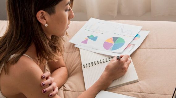 Cara Menggunakan Facebook Analytics untuk Menilai Kampanye