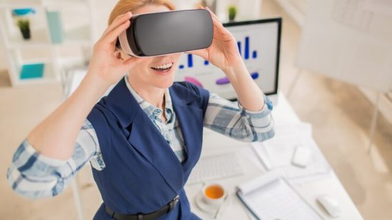 Menggunakan Augmented Reality dalam Digital Marketing: Panduan Lengkap