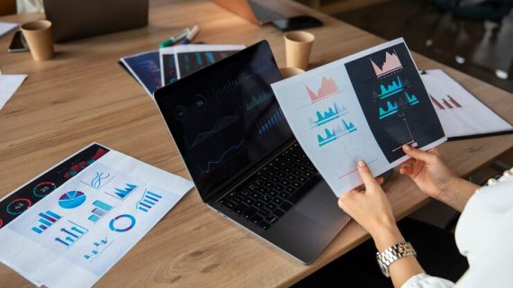 Menggunakan Data Visualizations untuk Analisis Marketing