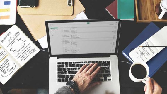 Strategi Menghasilkan Uang dari Jasa Penulisan Artikel Freelance