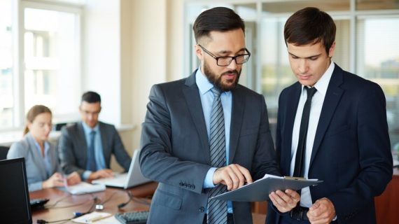 Big Data dan Pembelajaran Mesin: Meningkatkan Model Analitik