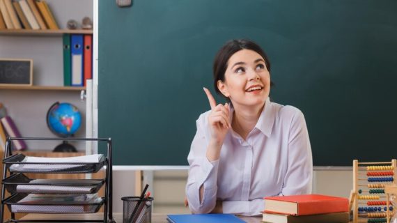 Kepemimpinan dalam Bisnis Digital: Kompetensi dan Keterampilan Kunci