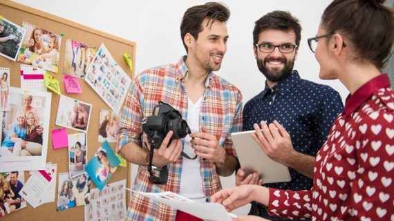 Memanfaatkan Konten User-Generated: Strategi Kolaborasi dengan Pengikut Setia