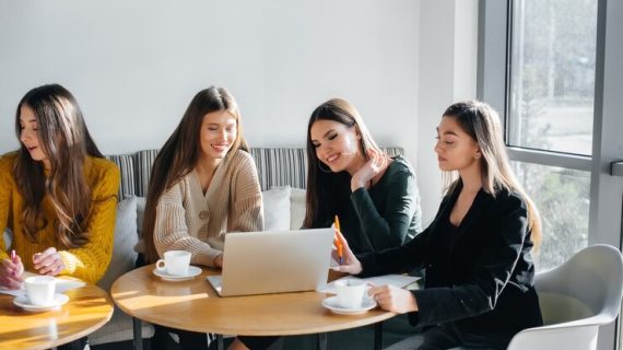 Membuat Konten yang Mendorong Setiap Tahap Sales Funnel