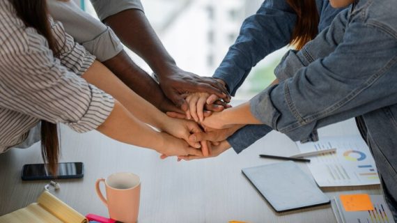 Mengapa Social Proof Penting untuk Meningkatkan Kepercayaan Pelanggan?