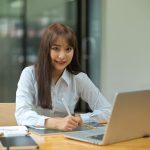 Mengelola Akun Media Sosial untuk Meningkatkan Interaksi