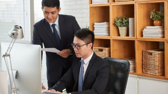 Menggunakan Digital Tools untuk Riset Produk