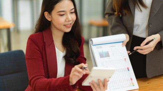 Pemasaran Influencer dalam Bisnis Digital: Cara Memilih Influencer yang Tepat dan Benar