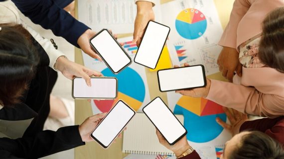 Pentingnya Kolaborasi dalam Instagram Marketing: Strategi Kemitraan yang Efektif