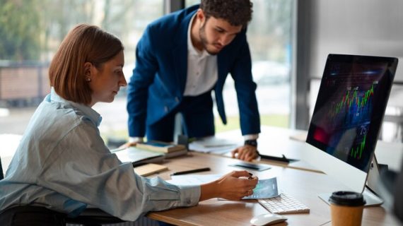 Segmentasi Pasar: Teknik Kuantitatif vs. Kualitatif