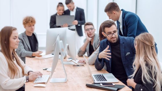 Strategi Manajemen Pemasaran untuk Meningkatkan Loyalitas Pelanggan dan Penjualan