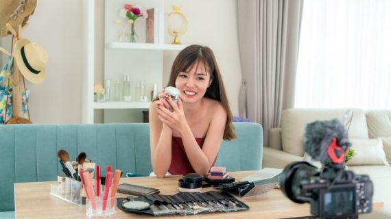 TikTok Marketing: Panggung Sempurna untuk Memperkenalkan Produk dan Layanan