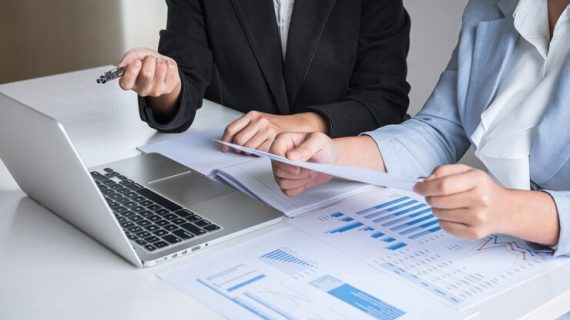 Customer Journey dan Pengalaman Pengguna: Mengintegrasikan Antarmuka Pengguna di Website