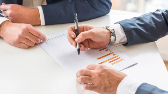 Customer Journey dan Predictive Analytics: Menggunakan Data untuk Mengantisipasi Kebutuhan Pelanggan