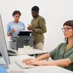 Manajemen Pemasaran untuk Bisnis Kecil: Tantangan dan Kesempatan