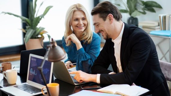 Menggunakan Benchmarking untuk Membandingkan Kinerja: Panduan Lengkap untuk UMKM