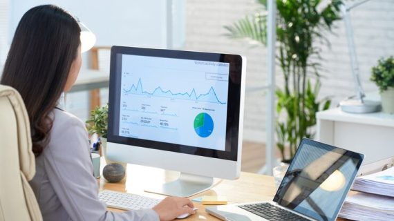 Menggunakan Big Data untuk Meningkatkan Strategi Pemasaran Digital