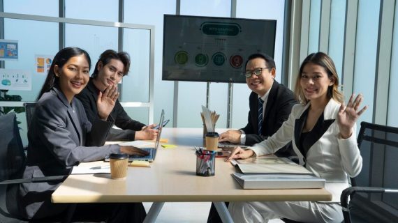 Menggunakan Data Pelanggan untuk Analisis Kompetitif: Panduan Lengkap