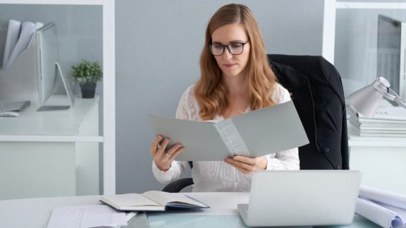 Menggunakan Data Science untuk Meningkatkan Efisiensi Produksi