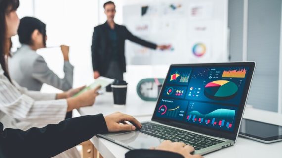 Cara Menggunakan Data Science untuk Meningkatkan Kualitas Data Penjualan 2024