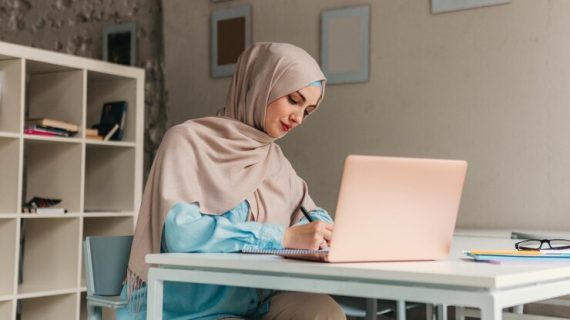 Menggunakan Facebook Ads untuk Menjangkau Jamaah Umroh