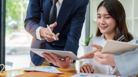 Menggunakan SWOT untuk Riset Pasar: Apa yang Harus Diketahui?