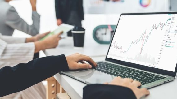 Teknik Data Science untuk Meningkatkan Efektivitas Riset Pasar