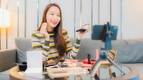 Tips Menggunakan Video Live Streaming untuk UMKM