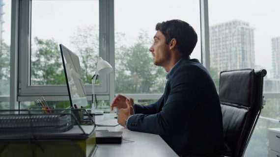 Bisnis Digital Adalah: Panduan Lengkap Membangun dan Mengembangkan Usaha Online yang Sukses