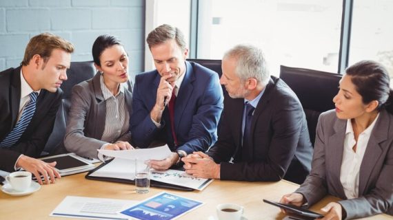 Cara Menggunakan SEO untuk Meningkatkan Sibernetika Bisnis B2B Anda