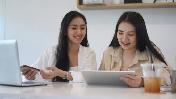 Menggunakan Automation Tools dalam Growth Hacking