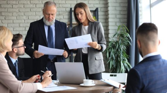 Strategi Pemasaran dan Analisis SWOT: Cara Mengintegrasikannya