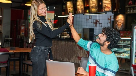 TikTok untuk CSR: Membangun Citra Positif dan Memengaruhi Perubahan