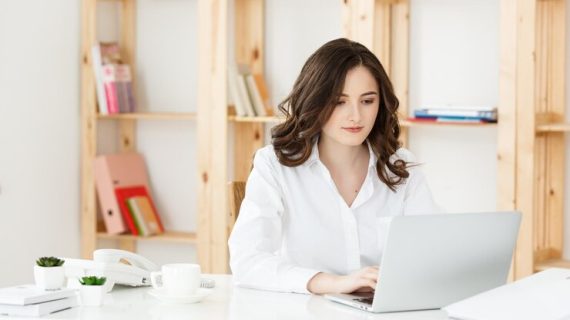 Menggunakan Data Riset untuk Memperkuat Analisis SWOT