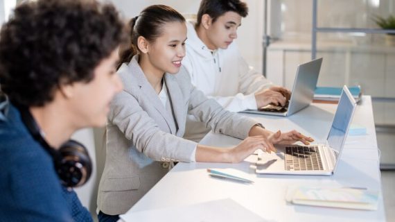 Jasa Konsultan Internet Marketing: Mitra Strategis untuk Kesuksesan Bisnis Online Anda