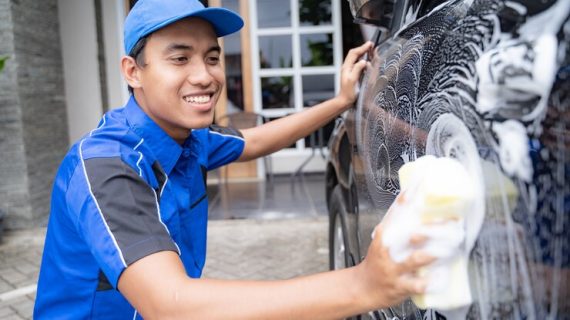 Bisnis Cuci Mobil: Peluang dan Strategi untuk Pengusaha